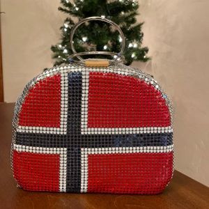 LAILA The Essence of Norway by Geir Ness Hand Bag (from Epcot Disney World)